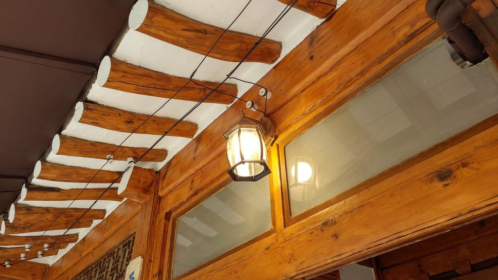 Bukchon Hyosunjae Guesthouse Сеул Екстер'єр фото