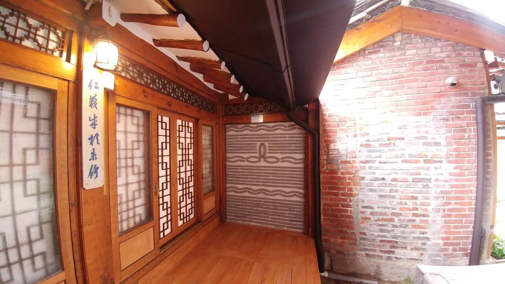 Bukchon Hyosunjae Guesthouse Сеул Екстер'єр фото