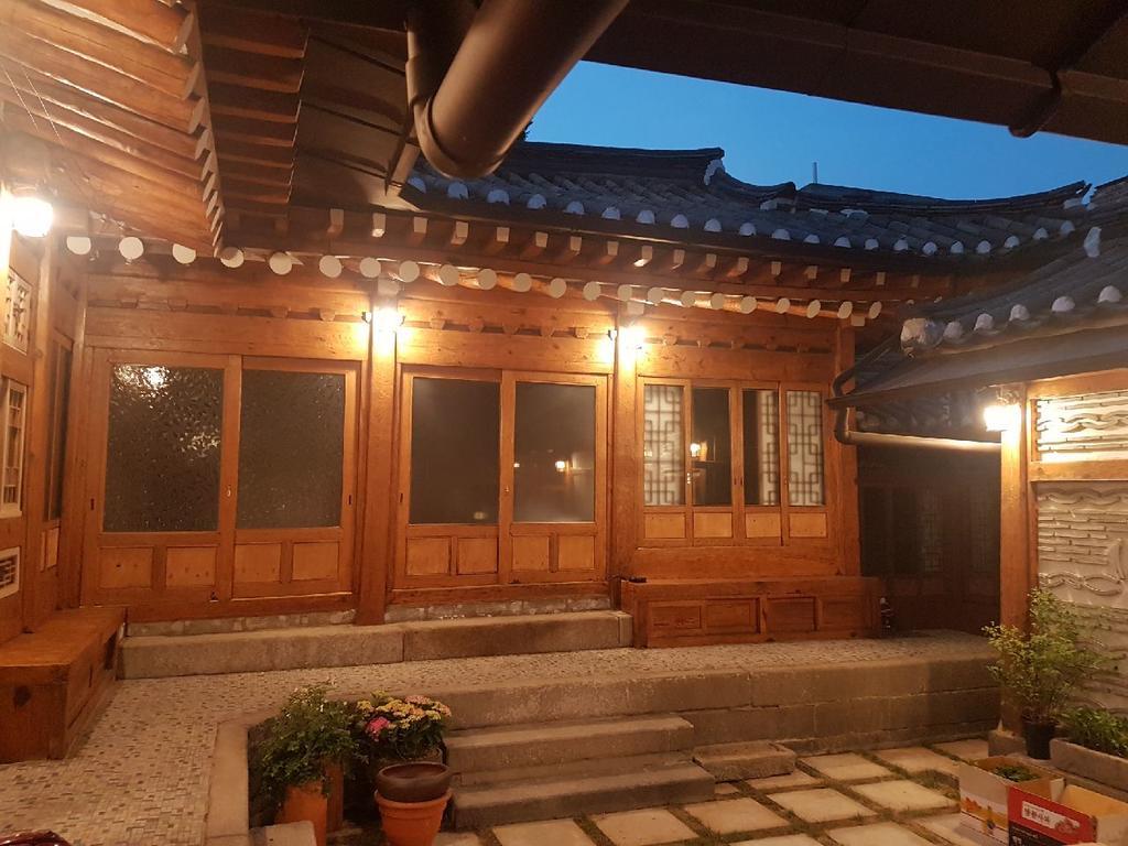 Bukchon Hyosunjae Guesthouse Сеул Екстер'єр фото