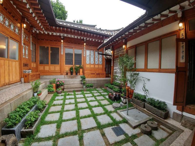 Bukchon Hyosunjae Guesthouse Сеул Екстер'єр фото