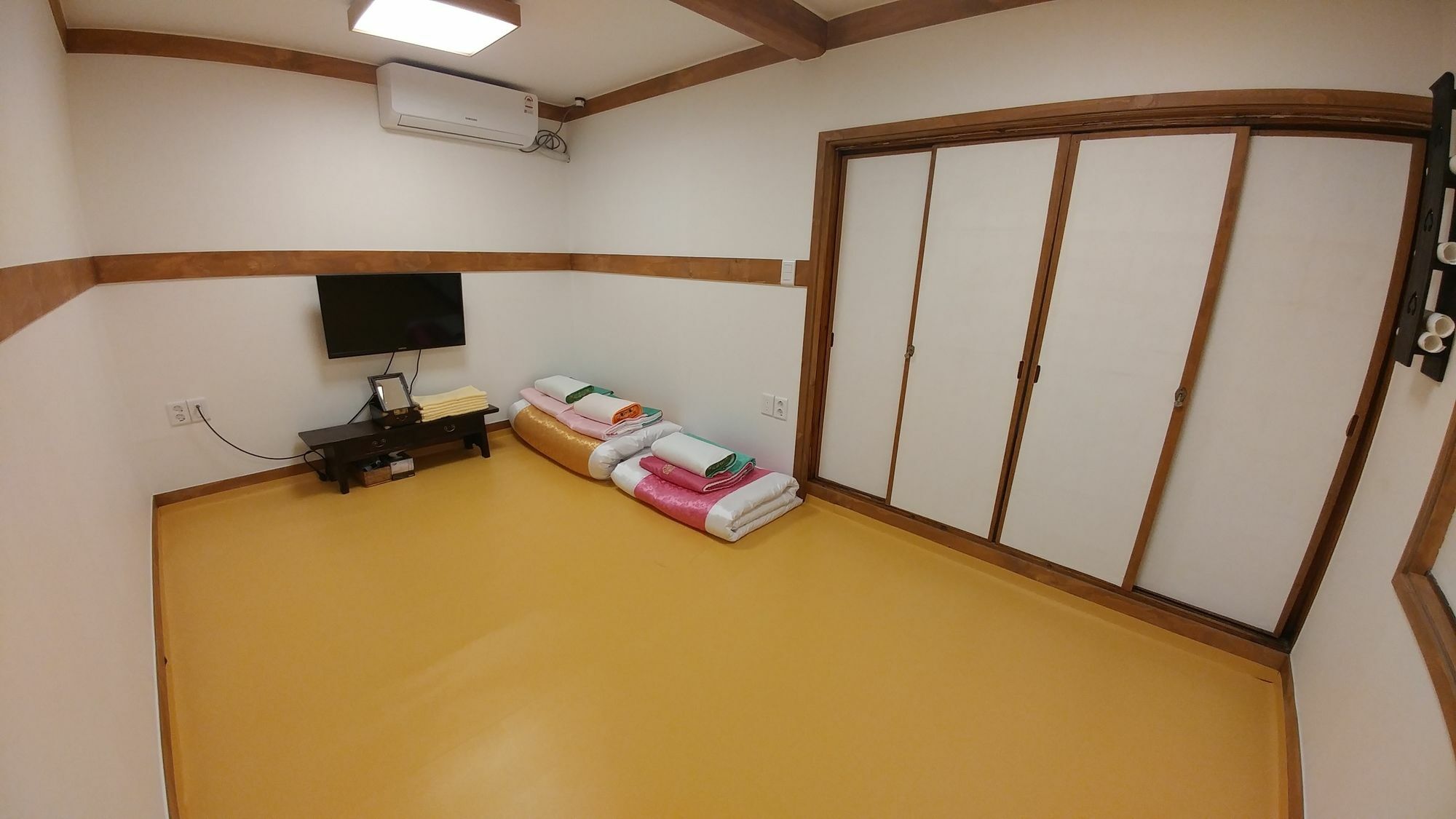 Bukchon Hyosunjae Guesthouse Сеул Екстер'єр фото